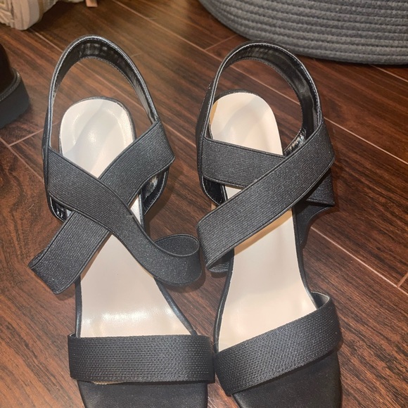 Black strappy sling back heels - Picture 7 of 7